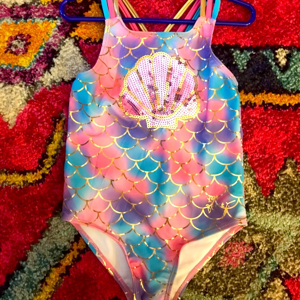 Girls 6 Betsey Johnson Scaled Metallic and Sequin One-Piece Swimsuit